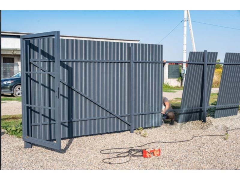 Sliding gate installation/track work—automatic & manual gate repair in Alvin, TX.